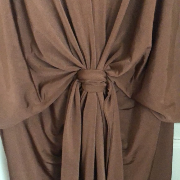 Express sleeveless top - Picture 2 of 6